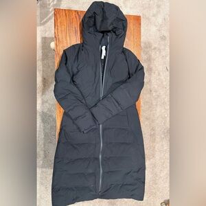 lululemon StretchSeal Sleet Street Long Jacket